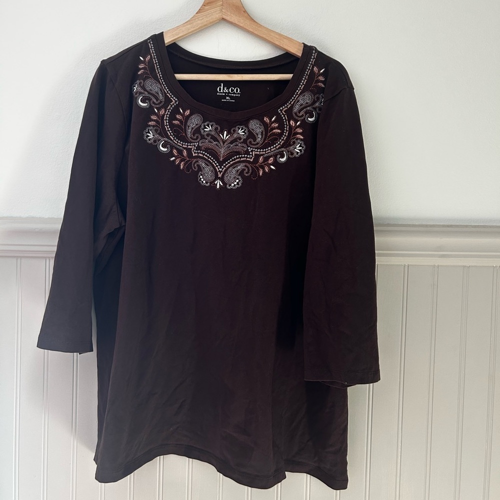 D&Co Women's XL Brown Embroidered 3/4 Sleeve Top